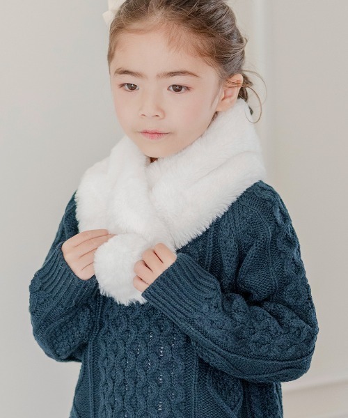 Catherine Cottage（キャサリンコテージ）の「ポンポンファーマフラー M（マフラー・キッズ・グレー/ミント/ベビーピンク/ライラック/スモークピンク/アイボリー/ベージュ/オフホワイト・M）」の13枚目の写真