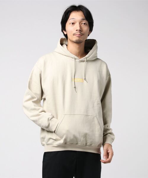 DOUBLE STEAL（ダブルスティール）の「Embroidery Box 裏起毛パーカー（パーカー・メンズ・ライトピンク/サンドベージュ/ライトグリーン/インディゴブルー/パープル/ダークグリーン・LARGE/X-LARGE/MEDIUM）」の2枚目の写真