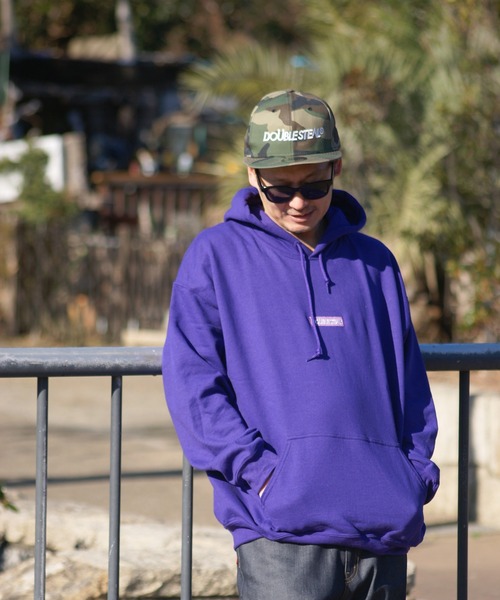 DOUBLE STEAL（ダブルスティール）の「Embroidery Box 裏起毛パーカー（パーカー・メンズ・ライトピンク/サンドベージュ/ライトグリーン/インディゴブルー/パープル/ダークグリーン・LARGE/X-LARGE/MEDIUM）」の22枚目の写真