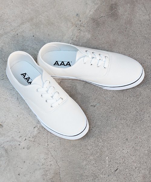 AAA（トリプルエー）の「AAA / ローテクスニーカー（2324）（スニーカー・レディース・カーキ/ネイビー/ブラック/ホワイト/レッド/シルバー/ホワイト×ブラック/ブラック系その他/レッド系その他/ホワイト系その他/ブラック系その他2/ブルー系その他2/ピンク/ライトブルー/グレー系その他/ブルー系その他3/ワイン/キナリ/ホワイト系その他2/ブラウン/グレー/ブルー系その他/グリーン/ベージュ/オレンジ/チェック/ブラック×ブラック/イエロー・42/44/36/40/34/38/26/32/22/24/28/30）」の4枚目の写真