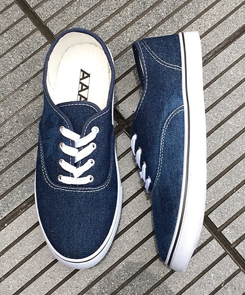 AAA（トリプルエー）の「AAA / ローテクスニーカー（2324）（スニーカー・レディース・カーキ/ネイビー/ブラック/ホワイト/レッド/シルバー/ホワイト×ブラック/ブラック系その他/レッド系その他/ホワイト系その他/ブラック系その他2/ブルー系その他2/ピンク/ライトブルー/グレー系その他/ブルー系その他3/ワイン/キナリ/ホワイト系その他2/ブラウン/グレー/ブルー系その他/グリーン/ベージュ/オレンジ/チェック/ブラック×ブラック/イエロー・42/44/36/40/34/38/26/32/22/24/28/30）」の20枚目の写真