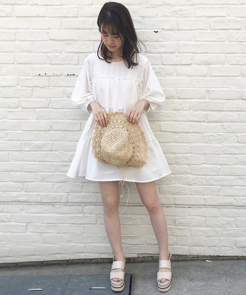 one after another NICE CLAUP(ワンアフターアナザーナイスクラップ)の「【WEB限定】ボリューム袖ティアードチュニック(チュニック・レディース・ベージュ/オフホワイト/ミント/ブルー・FREE)」の6枚目の写真