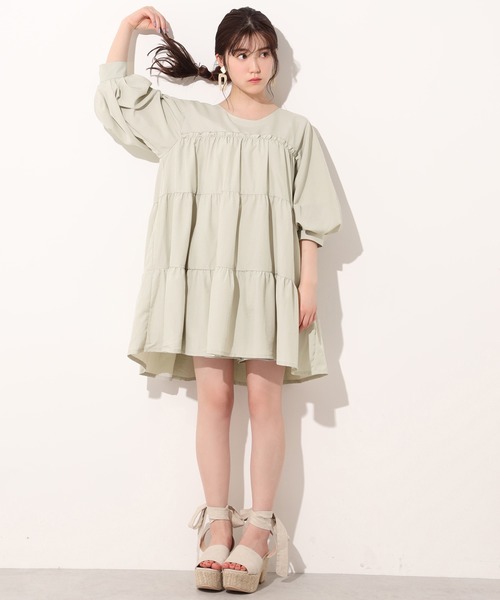 one after another NICE CLAUP(ワンアフターアナザーナイスクラップ)の「【WEB限定】ボリューム袖ティアードチュニック(チュニック・レディース・ベージュ/オフホワイト/ミント/ブルー・FREE)」の8枚目の写真