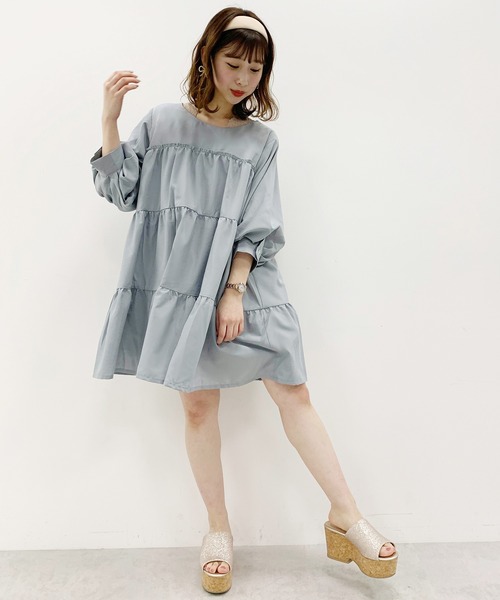 one after another NICE CLAUP(ワンアフターアナザーナイスクラップ)の「【WEB限定】ボリューム袖ティアードチュニック(チュニック・レディース・ベージュ/オフホワイト/ミント/ブルー・FREE)」の20枚目の写真