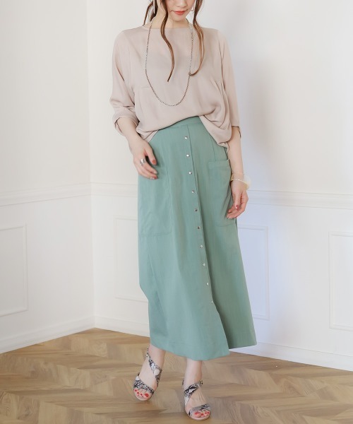 Bou Jeloud(ブージュルード)の「ドットボタンAラインスカート(スカート・レディース・ライトグリーン/キャメル/ブルー・38)」の6枚目の写真