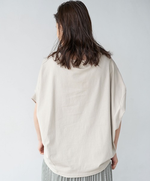 AMERICAN HOLIC（アメリカンホリック）の「変形ドルマンカットチュニック（Tシャツ/カットソー・レディース・ネイビー/オフホワイト/ライトベージュ・FREE）」の5枚目の写真