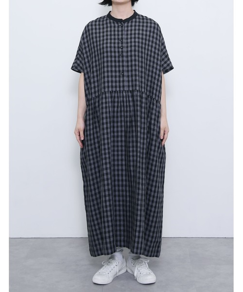 nop de nod(ノップドゥノッド)の「リネン切り替えギャザー半袖ロングワンピース(ワンピース・レディース・ダークグレー/モカ/キナリ・3)」の3枚目の写真