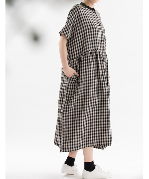 nop de nod(ノップドゥノッド)の「リネン切り替えギャザー半袖ロングワンピース(ワンピース・レディース・ダークグレー/モカ/キナリ・3)」の17枚目の写真