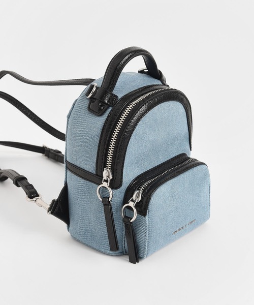 ★CHARLES&KEITH★Double Zip Backpack バックパック/送料込 CHARLES & KEITH Quilted Double Zip Backpack in Light Blue
