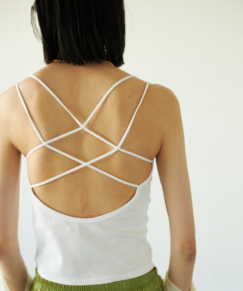 VACANCY（ヴァカンシー）の「バッククロスカップ付きキャミソール/パテッドキャミ（インナーウェア/肌着・レディース・ブラック/ブラウン/ホワイト・FREE）」の21枚目の写真