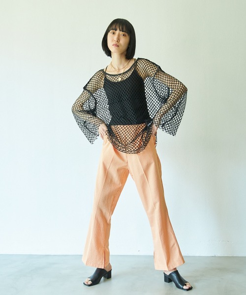 VACANCY（ヴァカンシー）の「バッククロスカップ付きキャミソール/パテッドキャミ（インナーウェア/肌着・レディース・ブラック/ブラウン/ホワイト・FREE）」の12枚目の写真