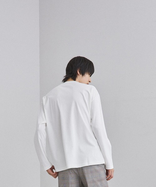 UNITED TOKYO（ユナイテッドトウキョウ）の「テクノラマスムースロングスリーブTシャツ（Tシャツ/カットソー・メンズ・ホワイト/カーキ/ブラック/ブラック×ホワイト/ベージュ/マルチ・3/1/2）」の8枚目の写真