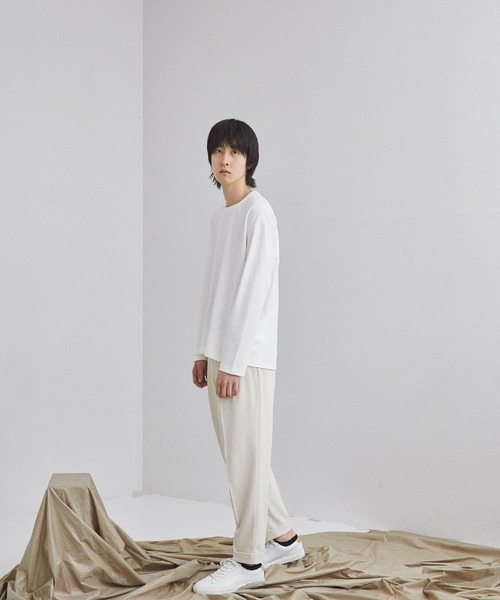 UNITED TOKYO（ユナイテッドトウキョウ）の「テクノラマスムースロングスリーブTシャツ（Tシャツ/カットソー・メンズ・ホワイト/カーキ/ブラック/ブラック×ホワイト/ベージュ/マルチ・3/1/2）」の14枚目の写真