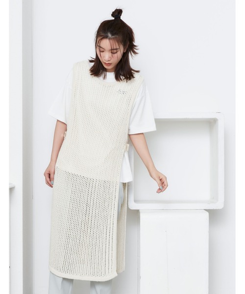 POU DOU DOU（プードゥドゥ）の「クロシェニットレイヤードワンピース（ベスト・レディース・ベージュ/ブラック/アイボリー・3）」の7枚目の写真