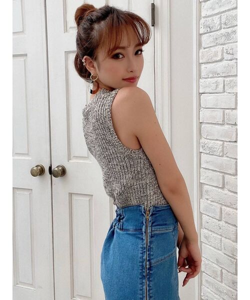 RESEXXY(リゼクシー)の「クルーネックニットタンク(タンクトップ・レディース・ブラック/ベージュ・FREE)」の2枚目の写真