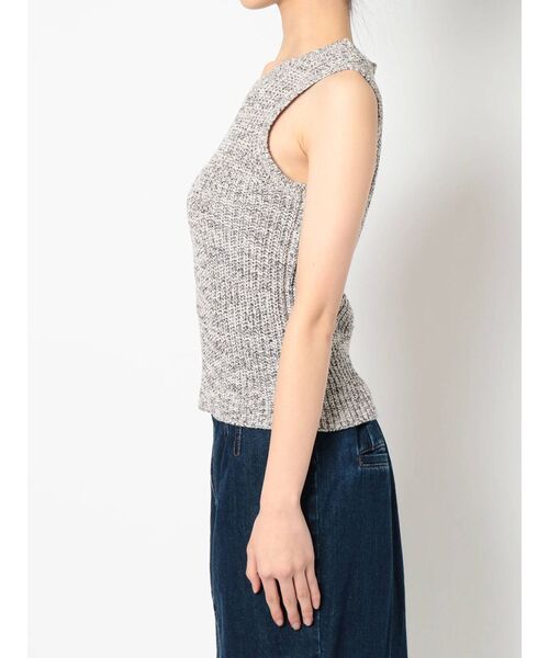 RESEXXY(リゼクシー)の「クルーネックニットタンク(タンクトップ・レディース・ブラック/ベージュ・FREE)」の21枚目の写真