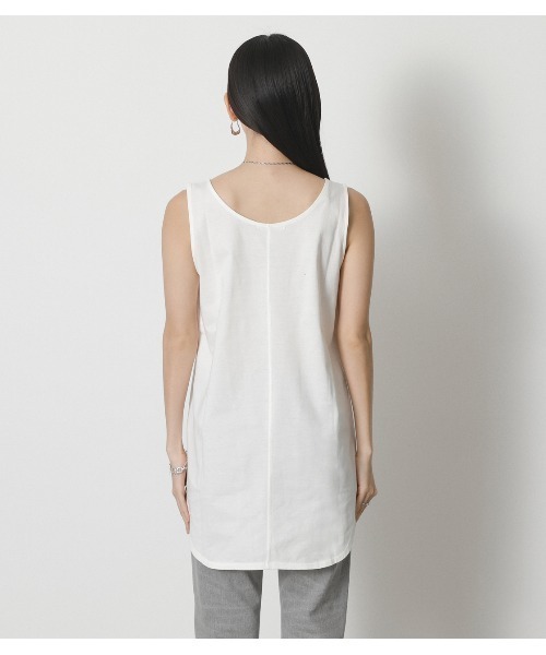 crie conforto（クリーコンフォルト）の「シャツテールタンク（タンクトップ・レディース・オフホワイト・MEDIUM/SMALL/LARGE）」の5枚目の写真