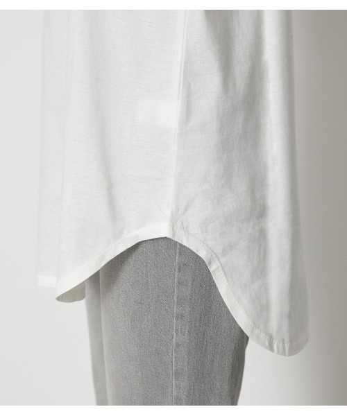 crie conforto（クリーコンフォルト）の「シャツテールタンク（タンクトップ・レディース・オフホワイト・MEDIUM/SMALL/LARGE）」の3枚目の写真