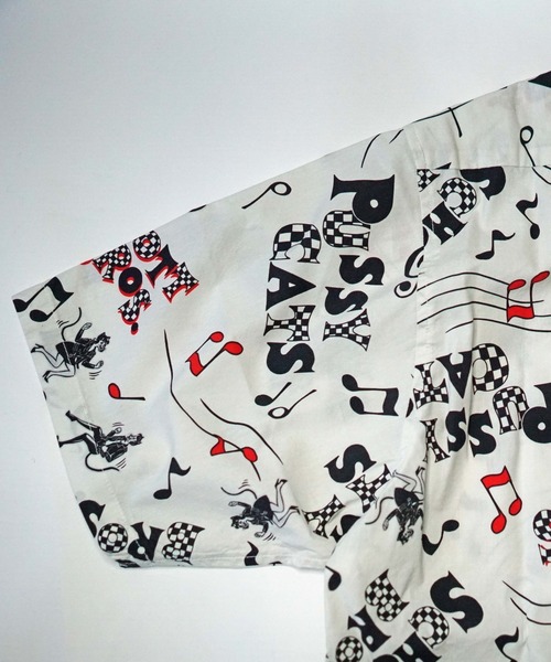 schott(ショット)の「【Schott×Uncut Bound/ショット×アンカットバウンド】別注ハワイアンアロハシャツ PUSSY CATS(シャツ/ブラウス・メンズ・ホワイト/ブラック・S/M/L/XL/X-LARGE/SMALL/LARGE/MEDIUM)」の7枚目の写真
