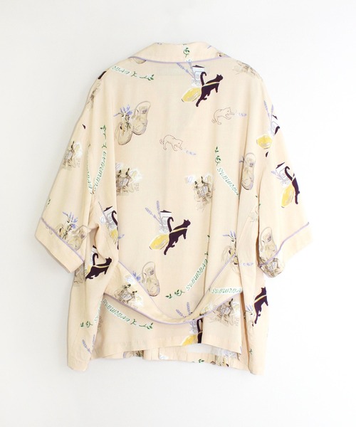 RNA（アールエヌエー）の「B2636 ラベンダープリントスリーピングシャツ（シャツ/ブラウス・レディース・ベージュ/ブラック/ピンク・MEDIUM）」の13枚目の写真