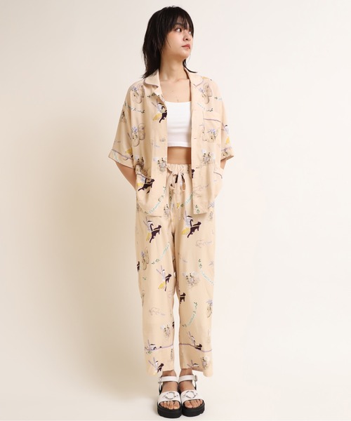 RNA（アールエヌエー）の「B2636 ラベンダープリントスリーピングシャツ（シャツ/ブラウス・レディース・ベージュ/ブラック/ピンク・MEDIUM）」の9枚目の写真