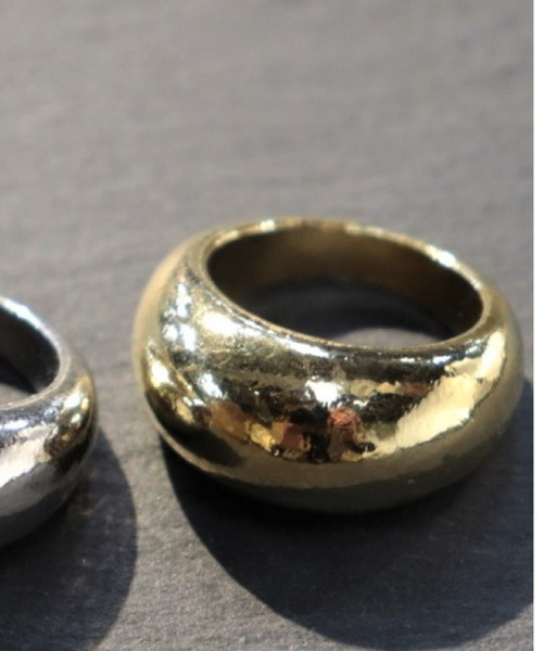 BABYLONE（バビロン）の「ucalypt / ボリュームリング（リング・レディース・シルバーグレー/ブラウン系その他・FREE）」の2枚目の写真