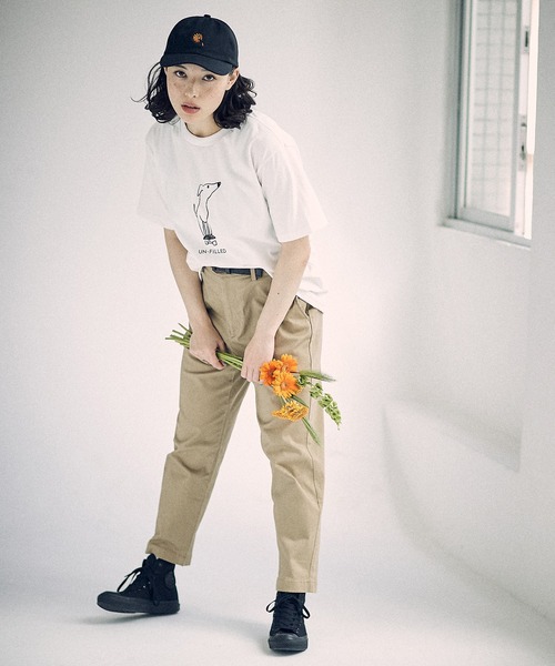 UN-FILLED(アンフィルド)の「mt7308 - Dog illustration print Tee(Tシャツ/カットソー・レディース・ホワイト/チャコールグレー/サンドベージュ・MEDIUM/LARGE)」の5枚目の写真