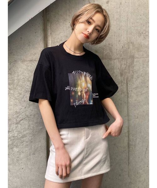 EMODA（エモダ）の「シャーリングプリントショートTシャツ（Tシャツ/カットソー・レディース・ブラウン/ブラック/ホワイト・FREE）」の9枚目の写真