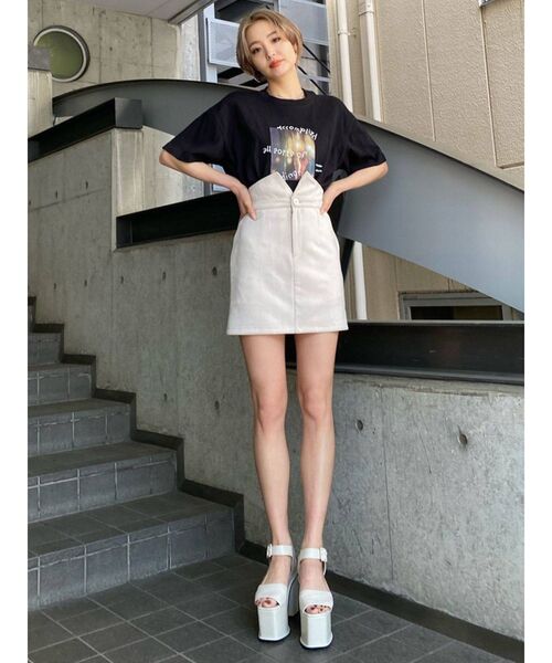 EMODA（エモダ）の「シャーリングプリントショートTシャツ（Tシャツ/カットソー・レディース・ブラウン/ブラック/ホワイト・FREE）」の10枚目の写真