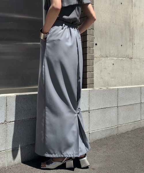 &g'aime（アンジェム）の「【&g'aime】ラップライクロングスカート（スカート・レディース・ライトブルー/グレイッシュベージュ/チャコール・FREE）」の15枚目の写真