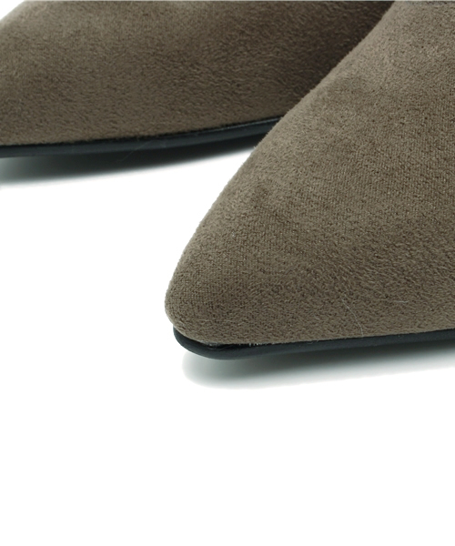 Le Chione（ルキオネ）の「【Made in Japan】カッティングポインテッドパンプス(117-1890)JELLY BEANS(ル・キオネ)（パンプス・レディース・グレー/グリーン/ブラック×ホワイト/ブラック/ブラック系その他/ベージュ/ブルー/ネイビー/ブラック×ブラック/プラチナム/ブラック系その他2/ライトピンク/ライトグレー・24/22.5/24.5/23/23.5/22）」の22枚目の写真