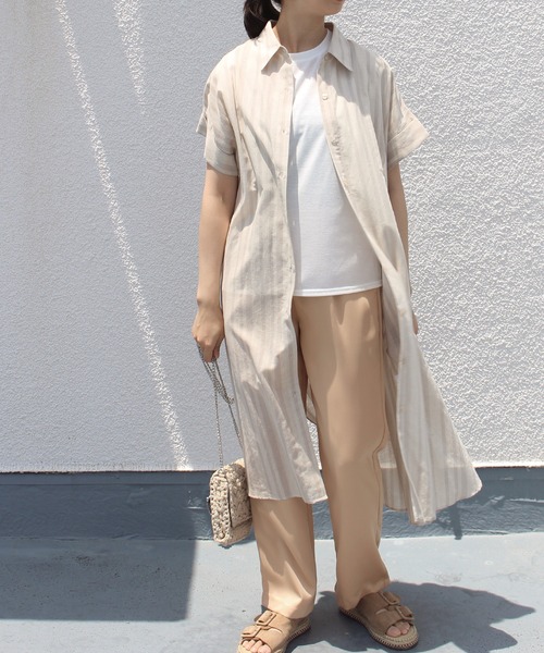 INCEDE（インシード）の「[洗える][リネン混] ストライプ/チェック柄 シアーシャツワンピース【大きいサイズ対応】（シャツワンピース・レディース・ベージュ/ネイビー・LL/3L/4L/M/L）」の2枚目の写真