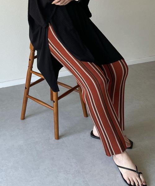 y/m by misato（イムバイミサト）の「リネンタッチストライプストレートパンツ（その他パンツ・レディース・ベージュ/オレンジ・FREE）」の2枚目の写真