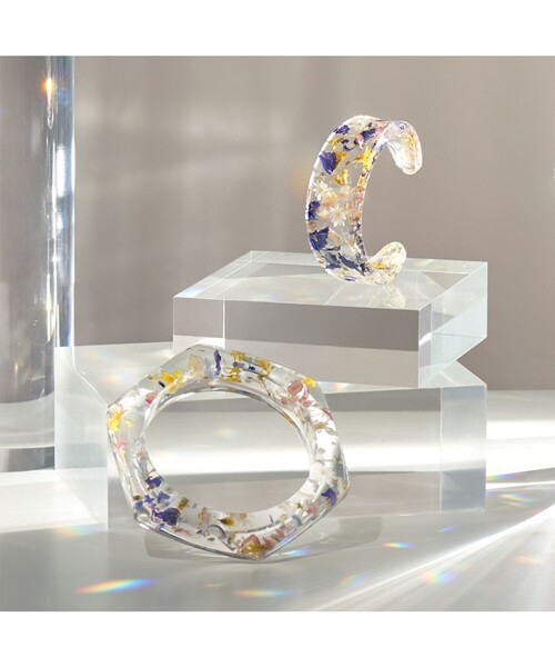 ANEVER(アンエバー)の「HEXAGON バングル(バングル/リストバンド・レディース・ホワイト系・F)」の3枚目の写真