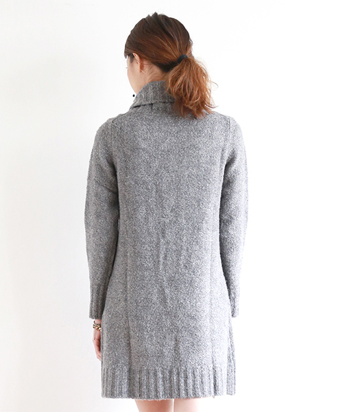 BEAMS LIGHTS Women's(ビームスライツ ウィメンズ)の「BEAMS LIGHTS / タートルネック ロングスリーブワンピース(ワンピース・レディース・グレー/ベージュ/ネイビー・FREE)」の4枚目の写真