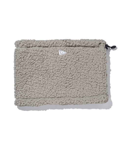 NEW ERA（ニューエラ）の「ニューエラ ネックウォーマー ボア フリースファー（ネックウォーマー/スヌード・メンズ・ホワイト/ブラック/ベージュ/カーキ/ネイビー/グレー/オリーブ/ダークグレー/グレー系その他/ライトベージュ/ブルー系その他・FREE）」の3枚目の写真