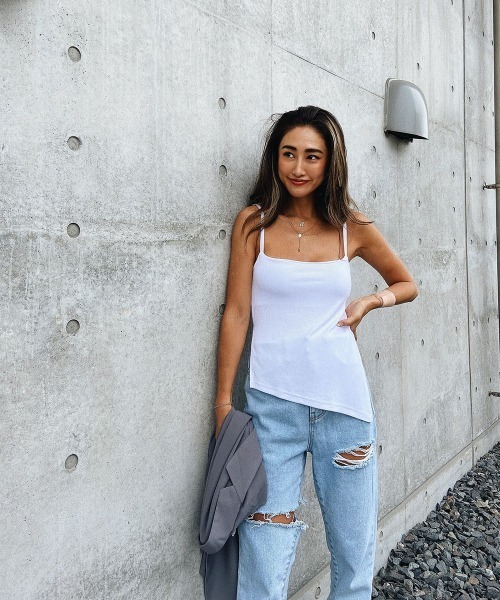 esutoreja(エストレジャ)の「アシンメトリースリットキャミソール(キャミソール・レディース・ホワイト/ブラック/ブラウン/グリーン・FREE)」の18枚目の写真