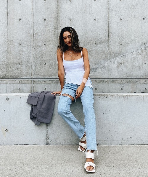 esutoreja(エストレジャ)の「アシンメトリースリットキャミソール(キャミソール・レディース・ホワイト/ブラック/ブラウン/グリーン・FREE)」の22枚目の写真