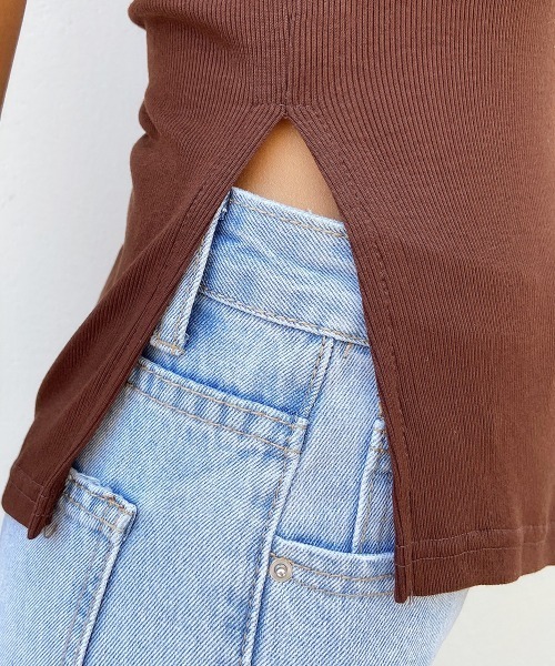 esutoreja(エストレジャ)の「アシンメトリースリットキャミソール(キャミソール・レディース・ホワイト/ブラック/ブラウン/グリーン・FREE)」の15枚目の写真