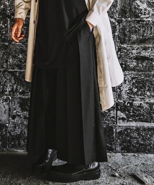 NO ID.（ノーアイディ）の「mp9136-プリーツワイドＰＴ パンツ（その他パンツ・メンズ・グレー/ブルーグリーン/ブラック・3/2/1）」の2枚目の写真