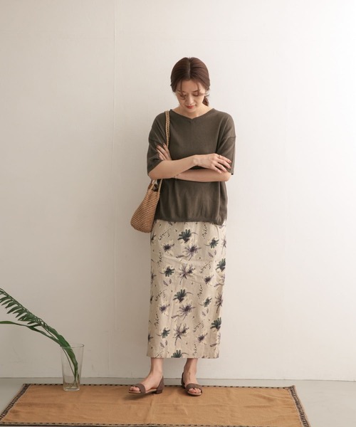 URBAN RESEARCH DOORS（アーバンリサーチドアーズ）の「高機能リネンニットTシャツ（Tシャツ/カットソー・レディース・ネイビー/ブラウン/ベージュ系その他・ONE）」の17枚目の写真