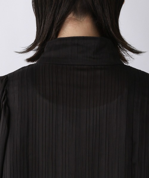 JEANASIS（ジーナシス）の「リンクルシアーハイネックチュニック/958377（シャツ/ブラウス・レディース・ブラック/その他/ベージュ/ダークグレー・FREE）」の16枚目の写真