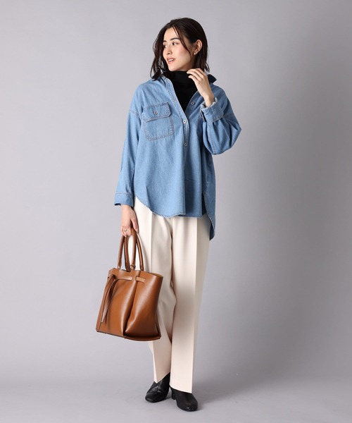 un dix cors（アンディコール）の「ロングシーズン着まわせる　ライトデニムビッグシャツ（シャツ/ブラウス・レディース・ネイビー/ブルー・FREE）」の22枚目の写真