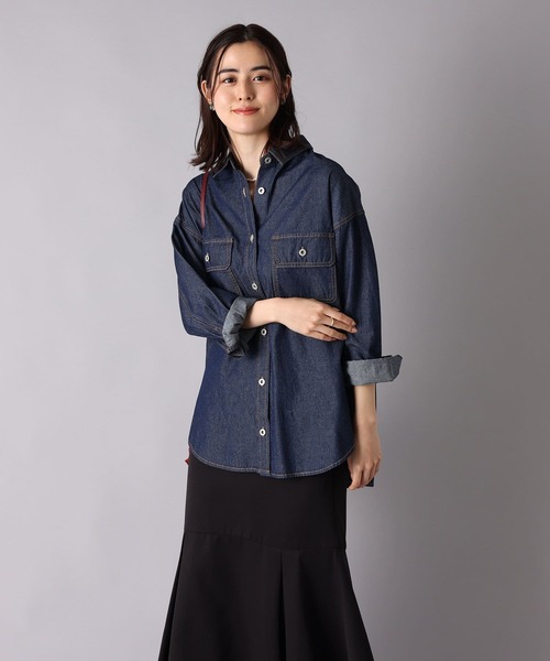 un dix cors（アンディコール）の「ロングシーズン着まわせる　ライトデニムビッグシャツ（シャツ/ブラウス・レディース・ネイビー/ブルー・FREE）」の12枚目の写真