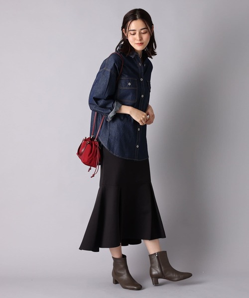 un dix cors（アンディコール）の「ロングシーズン着まわせる　ライトデニムビッグシャツ（シャツ/ブラウス・レディース・ネイビー/ブルー・FREE）」の19枚目の写真