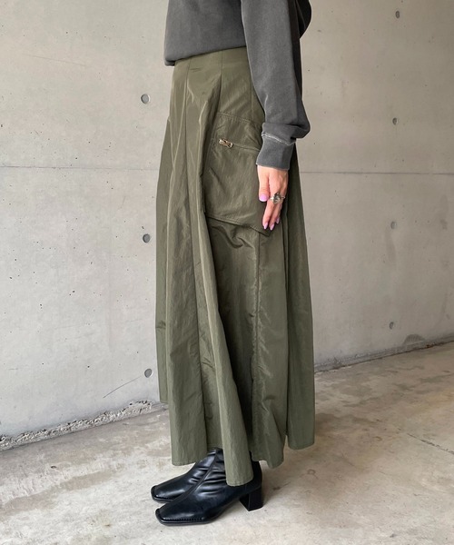 CAPRICIEUX LE'MAGE（カプリシューレマージュ）の「ナイロンカーゴZIPポケスカート（スカート・レディース・ブラック/カーキ/レッド・FREE）」の20枚目の写真