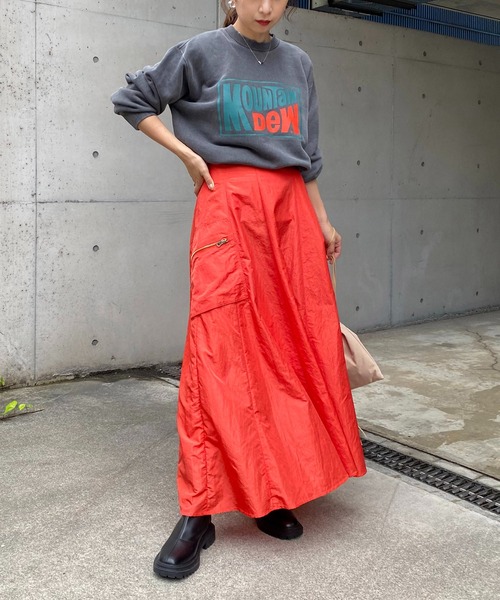 CAPRICIEUX LE'MAGE（カプリシューレマージュ）の「ナイロンカーゴZIPポケスカート（スカート・レディース・ブラック/カーキ/レッド・FREE）」の11枚目の写真