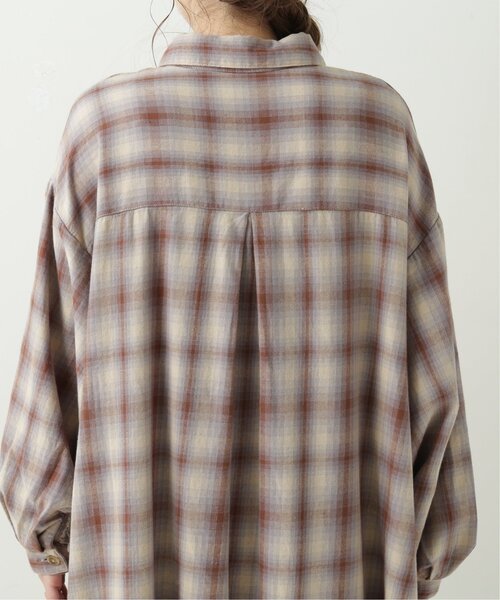 RAY CASSIN(レイカズン)の「チェック柄袖ボリュームシャツワンピース(シャツワンピース・レディース・ブラウン/ブラック/ベージュ・FREE)」の14枚目の写真