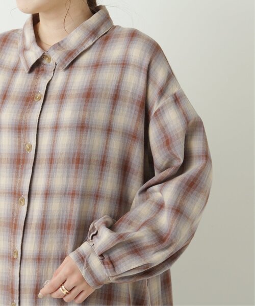 RAY CASSIN(レイカズン)の「チェック柄袖ボリュームシャツワンピース(シャツワンピース・レディース・ブラウン/ブラック/ベージュ・FREE)」の19枚目の写真