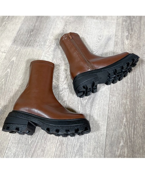 Mafmof（マフモフ）の「Mafmof(マフモフ) ボリュームソールスクエアストレッチ ブーツ（ブーツ・レディース・ベージュ/ブラック系その他/ブラック/ブラウン・L/M/S/LL）」の7枚目の写真